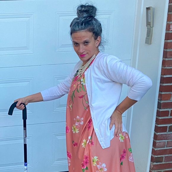 Meet your Posher, Deena - Picture 4 of 6